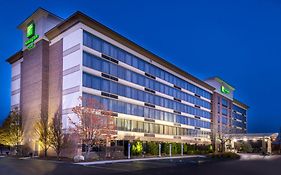Holiday Inn Hotel&Suites Warren